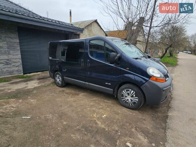 Синій Рено Трафік, об'ємом двигуна 1.87 л та пробігом 410 тис. км за 6300 $, фото 1 на Automoto.ua