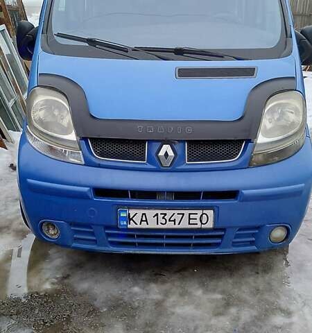 Синий Рено Трафик, объемом двигателя 1.9 л и пробегом 400 тыс. км за 5500 $, фото 1 на Automoto.ua