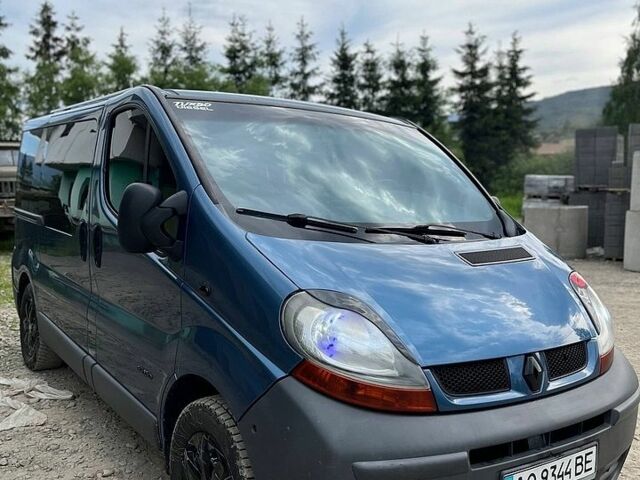 Синій Рено Трафік, об'ємом двигуна 1.87 л та пробігом 260 тис. км за 7000 $, фото 1 на Automoto.ua