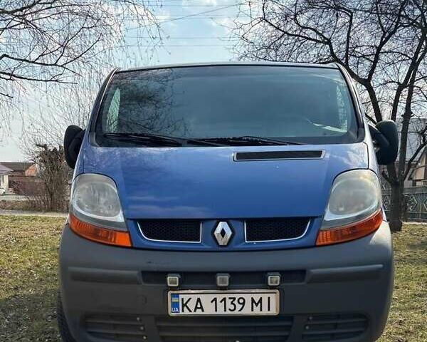 Синій Рено Трафік, об'ємом двигуна 1.9 л та пробігом 364 тис. км за 8000 $, фото 1 на Automoto.ua