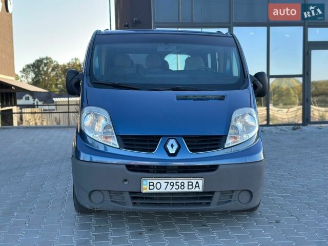 Синій Рено Трафік, об'ємом двигуна 2 л та пробігом 280 тис. км за 8800 $, фото 1 на Automoto.ua