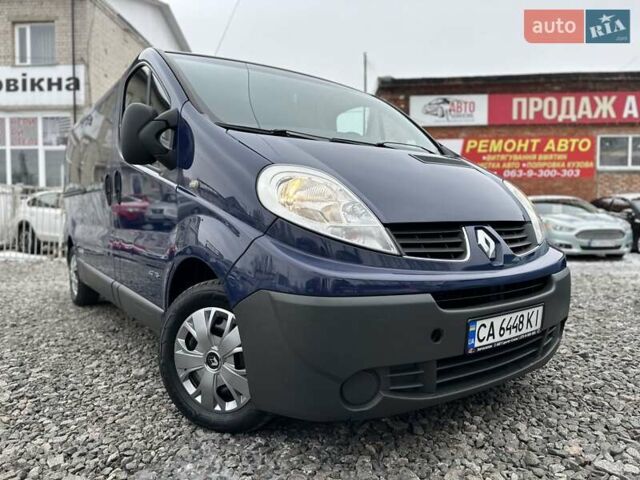Синій Рено Трафік, об'ємом двигуна 2.5 л та пробігом 380 тис. км за 9800 $, фото 1 на Automoto.ua