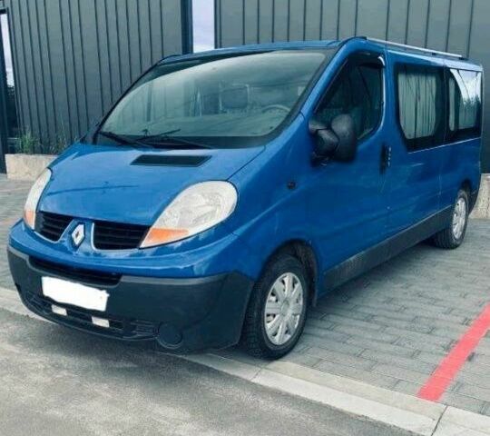 Синій Рено Трафік, об'ємом двигуна 2 л та пробігом 216 тис. км за 8500 $, фото 1 на Automoto.ua