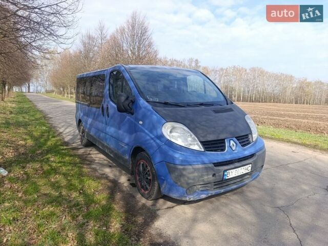 Синий Рено Трафик, объемом двигателя 2 л и пробегом 290 тыс. км за 7500 $, фото 1 на Automoto.ua