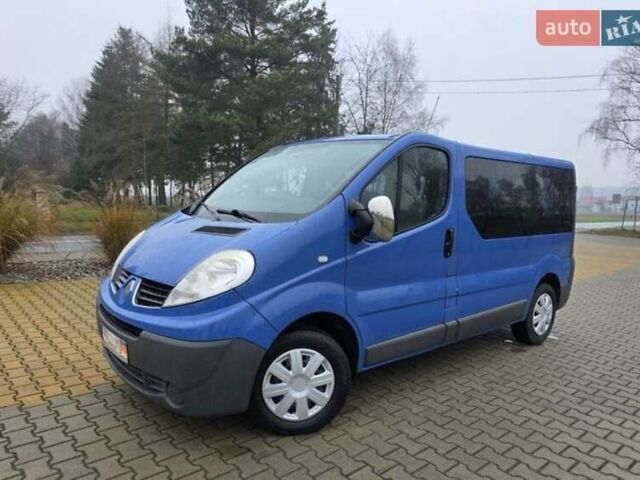 Синій Рено Трафік, об'ємом двигуна 2 л та пробігом 215 тис. км за 9800 $, фото 1 на Automoto.ua