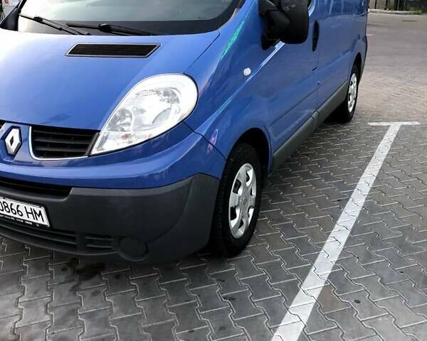 Синий Рено Трафик, объемом двигателя 2 л и пробегом 182 тыс. км за 9500 $, фото 1 на Automoto.ua