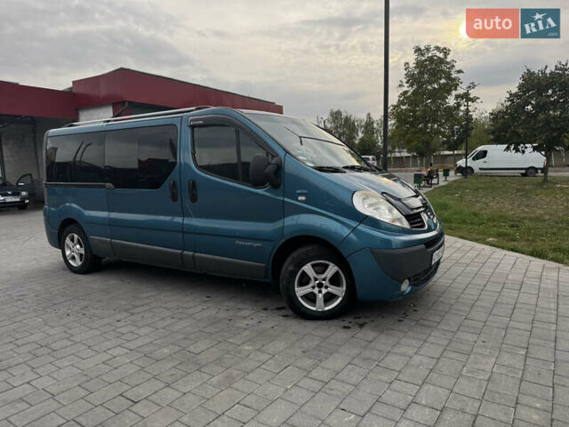 Синий Рено Трафик, объемом двигателя 2 л и пробегом 550 тыс. км за 14200 $, фото 1 на Automoto.ua