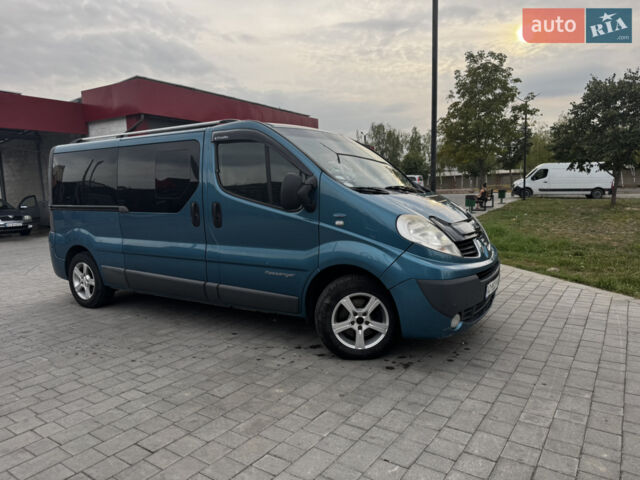 Синий Рено Трафик, объемом двигателя 2 л и пробегом 550 тыс. км за 13900 $, фото 1 на Automoto.ua