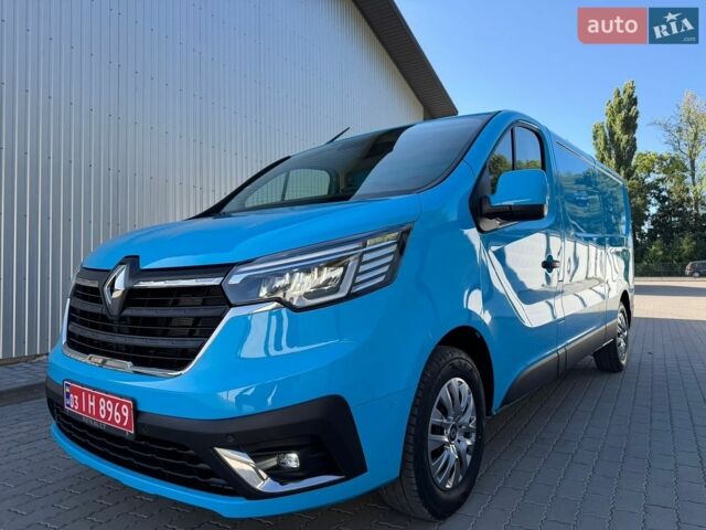 Синий Рено Трафик, объемом двигателя 2 л и пробегом 114 тыс. км за 24999 $, фото 1 на Automoto.ua