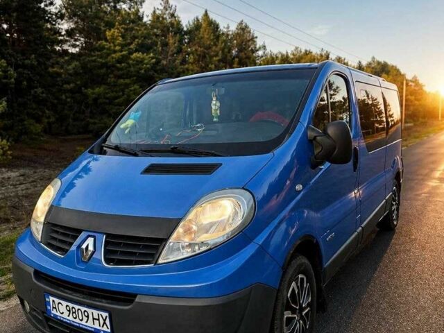 Синий Рено Трафик, объемом двигателя 2 л и пробегом 307 тыс. км за 9600 $, фото 1 на Automoto.ua