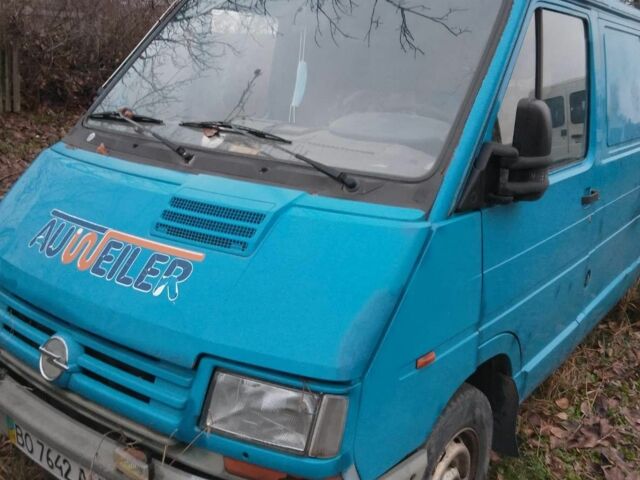Синий Рено Трафик, объемом двигателя 2.5 л и пробегом 200 тыс. км за 1200 $, фото 1 на Automoto.ua
