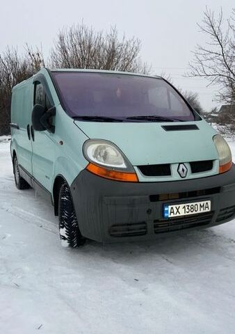 Зеленый Рено Трафик, объемом двигателя 1.9 л и пробегом 533 тыс. км за 6000 $, фото 1 на Automoto.ua