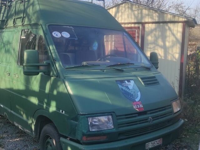 Зелений Рено Трафік, об'ємом двигуна 2 л та пробігом 110 тис. км за 2601 $, фото 1 на Automoto.ua