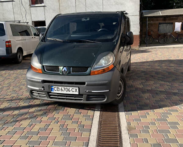 Зелений Рено Трафік, об'ємом двигуна 1.9 л та пробігом 354 тис. км за 7200 $, фото 1 на Automoto.ua