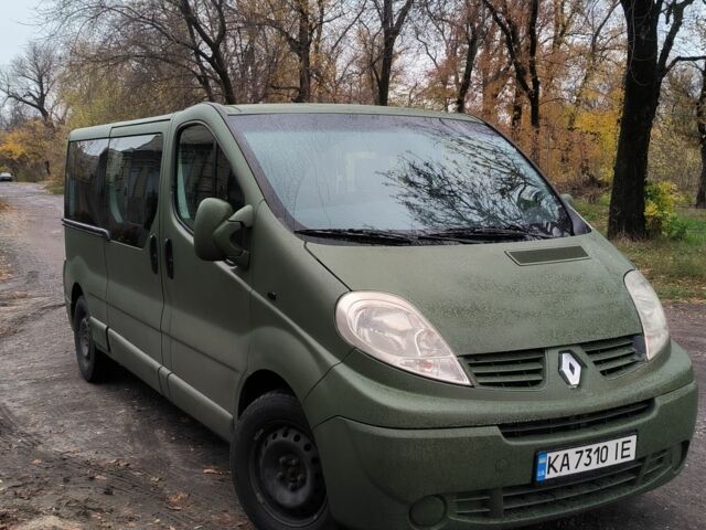 Рено Трафик 2006 в Павлограде на Automoto.ua Зеленый Рено Трафик, объемом двигателя 2 л и пробегом 346 тыс. км за 8000 $, фото 1 на Automoto.ua