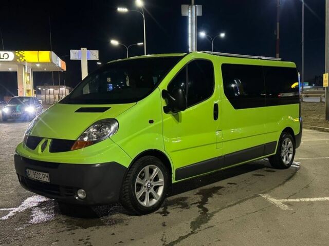Зеленый Рено Трафик, объемом двигателя 2 л и пробегом 305 тыс. км за 9500 $, фото 1 на Automoto.ua
