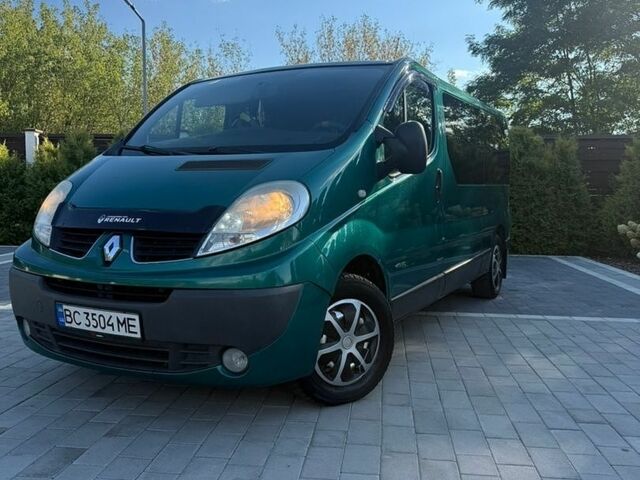Зелений Рено Трафік, об'ємом двигуна 2 л та пробігом 292 тис. км за 13500 $, фото 1 на Automoto.ua