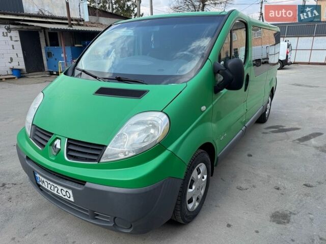 Зеленый Рено Трафик, объемом двигателя 2 л и пробегом 273 тыс. км за 12300 $, фото 1 на Automoto.ua