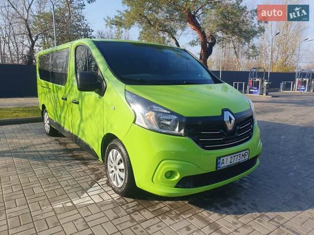 Зеленый Рено Трафик, объемом двигателя 1.6 л и пробегом 230 тыс. км за 15999 $, фото 1 на Automoto.ua