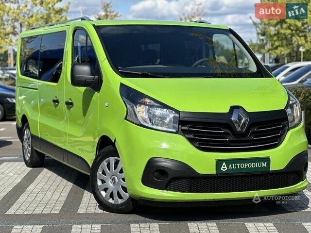 Зелений Рено Трафік, об'ємом двигуна 1.6 л та пробігом 209 тис. км за 15000 $, фото 1 на Automoto.ua