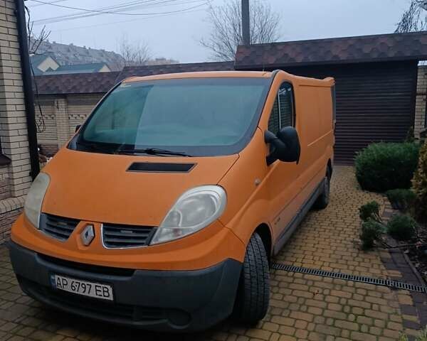 Помаранчевий Рено Трафік, об'ємом двигуна 2 л та пробігом 436 тис. км за 9000 $, фото 1 на Automoto.ua