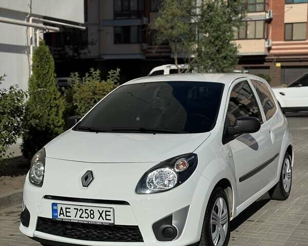 Белый Рено Твинго, объемом двигателя 1.15 л и пробегом 217 тыс. км за 4500 $, фото 1 на Automoto.ua