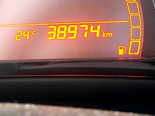 Чорний Рено Твінго, об'ємом двигуна 1 л та пробігом 39 тис. км за 6699 $, фото 1 на Automoto.ua