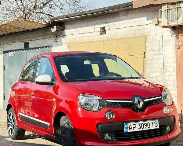 Рено Твінго 2014 у Запоріжжя на Automoto.ua Червоний Рено Твінго, об'ємом двигуна 1 л та пробігом 179 тис. км за 5200 $, фото 1 на Automoto.ua