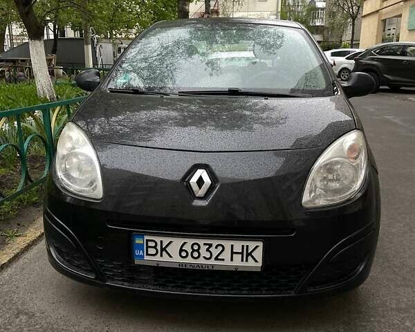 Рено Твинго, объемом двигателя 1.1 л и пробегом 250 тыс. км за 3200 $, фото 1 на Automoto.ua