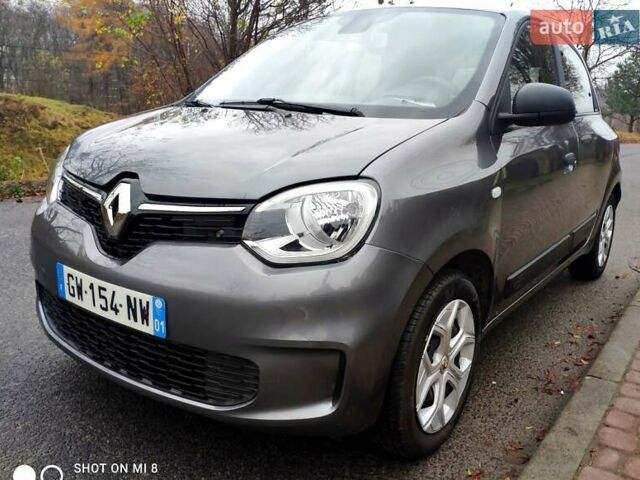 Сірий Рено Твінго, об'ємом двигуна 0 л та пробігом 17 тис. км за 8300 $, фото 1 на Automoto.ua