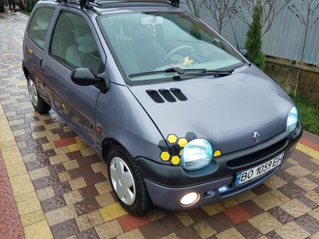 Синий Рено Твинго, объемом двигателя 1.1 л и пробегом 152 тыс. км за 3000 $, фото 1 на Automoto.ua