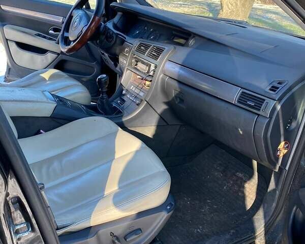 Черный Рено Вел Сатис, объемом двигателя 2.2 л и пробегом 259 тыс. км за 4200 $, фото 1 на Automoto.ua