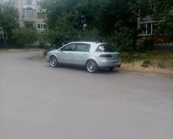 Серый Рено Вел Сатис, объемом двигателя 3 л и пробегом 210 тыс. км за 4500 $, фото 1 на Automoto.ua