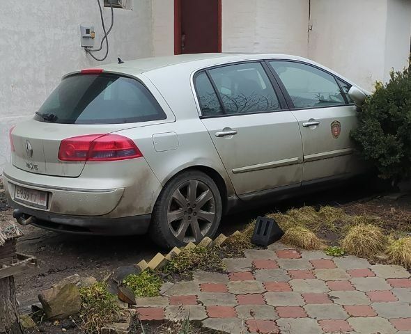 Сірий Рено Вел Сатіс, об'ємом двигуна 0 л та пробігом 350 тис. км за 7031 $, фото 1 на Automoto.ua