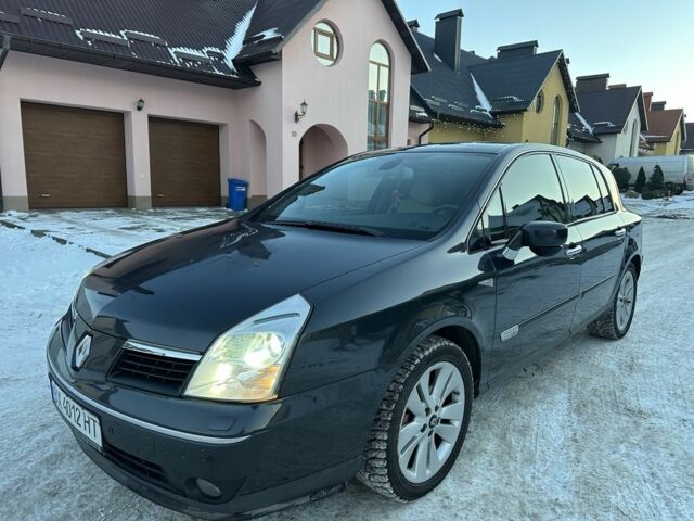 Серый Рено Вел Сатис, объемом двигателя 2.2 л и пробегом 196 тыс. км за 5950 $, фото 1 на Automoto.ua