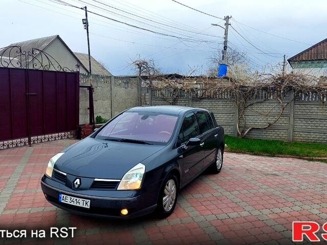 Серый Рено Вел Сатис, объемом двигателя 2.2 л и пробегом 250 тыс. км за 4500 $, фото 1 на Automoto.ua