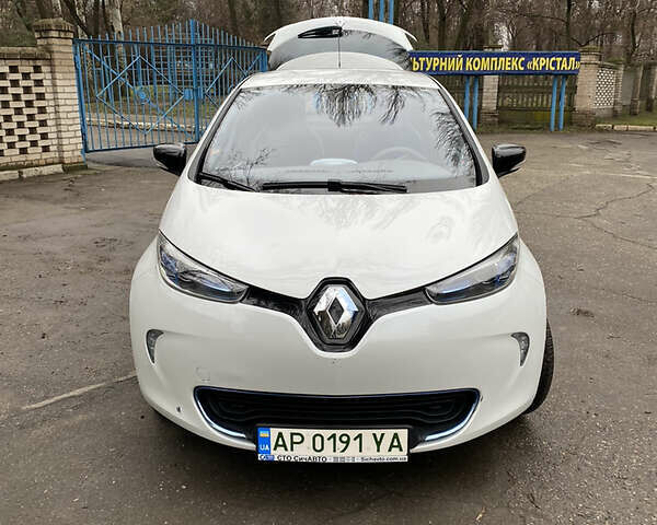 Білий Рено Зое, об'ємом двигуна 0 л та пробігом 155 тис. км за 8900 $, фото 1 на Automoto.ua