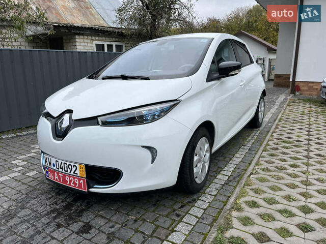 Рено Зое 2013 в Житомире на Automoto.ua Белый Рено Зое, объемом двигателя 0 л и пробегом 130 тыс. км за 6300 $, фото 1 на Automoto.ua