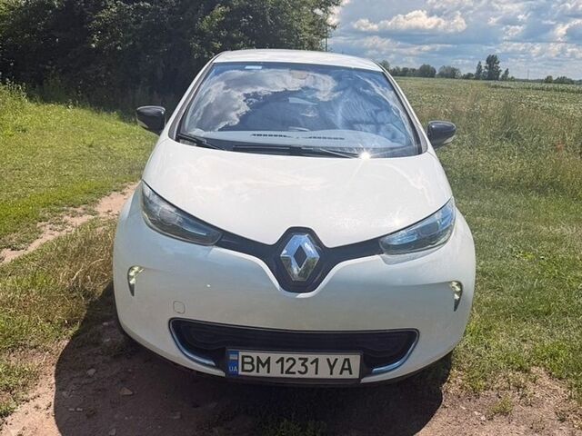 Белый Рено Зое, объемом двигателя 0 л и пробегом 136 тыс. км за 6500 $, фото 1 на Automoto.ua