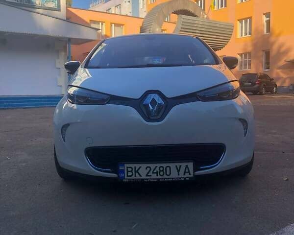 Білий Рено Зое, об'ємом двигуна 0 л та пробігом 59 тис. км за 6500 $, фото 1 на Automoto.ua