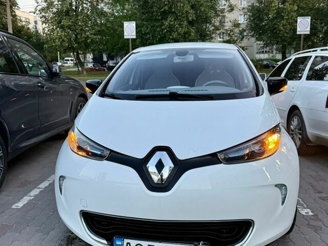 Білий Рено Зое, об'ємом двигуна 0 л та пробігом 170 тис. км за 5500 $, фото 1 на Automoto.ua