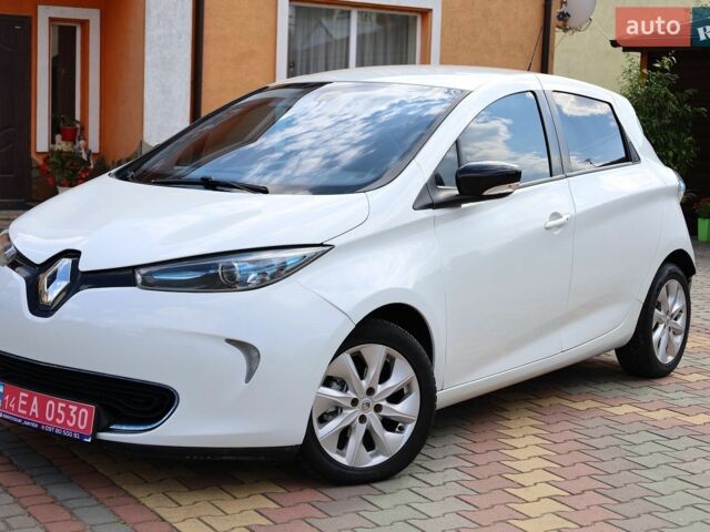 Белый Рено Зое, объемом двигателя 0 л и пробегом 101 тыс. км за 6950 $, фото 1 на Automoto.ua