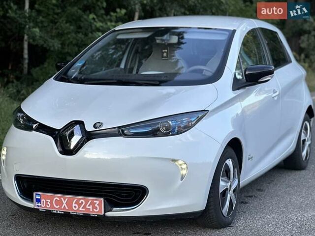 Белый Рено Зое, объемом двигателя 0 л и пробегом 128 тыс. км за 6350 $, фото 1 на Automoto.ua