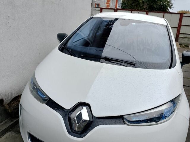 Білий Рено Зое, об'ємом двигуна 0 л та пробігом 76 тис. км за 7414 $, фото 1 на Automoto.ua