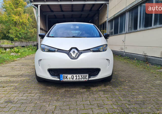 Білий Рено Зое, об'ємом двигуна 0 л та пробігом 53 тис. км за 7878 $, фото 1 на Automoto.ua