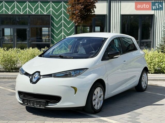 Білий Рено Зое, об'ємом двигуна 0 л та пробігом 152 тис. км за 6500 $, фото 1 на Automoto.ua