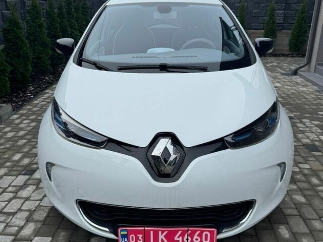 Белый Рено Зое, объемом двигателя 0 л и пробегом 122 тыс. км за 6650 $, фото 1 на Automoto.ua