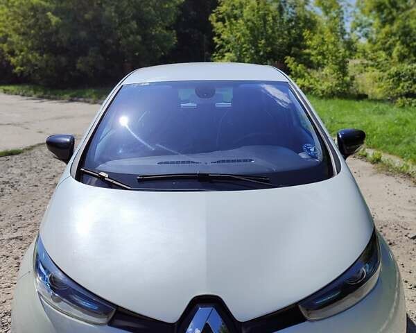 Білий Рено Зое, об'ємом двигуна 0 л та пробігом 89 тис. км за 6500 $, фото 1 на Automoto.ua
