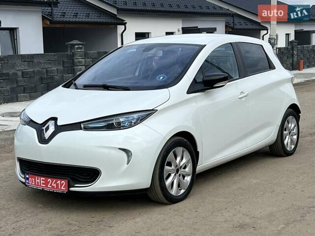 Белый Рено Зое, объемом двигателя 0 л и пробегом 137 тыс. км за 6350 $, фото 1 на Automoto.ua