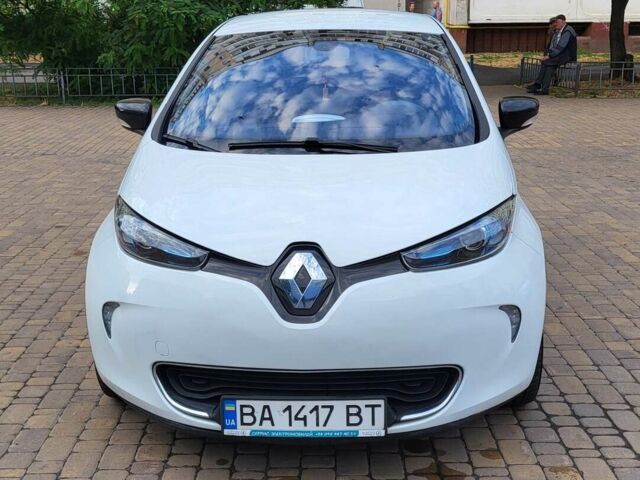 Білий Рено Зое, об'ємом двигуна 0 л та пробігом 205 тис. км за 9600 $, фото 1 на Automoto.ua